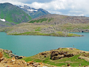 Lulusar Lake